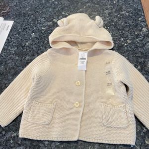 NEW W/Tags - GAP Brannan Knit Sweater